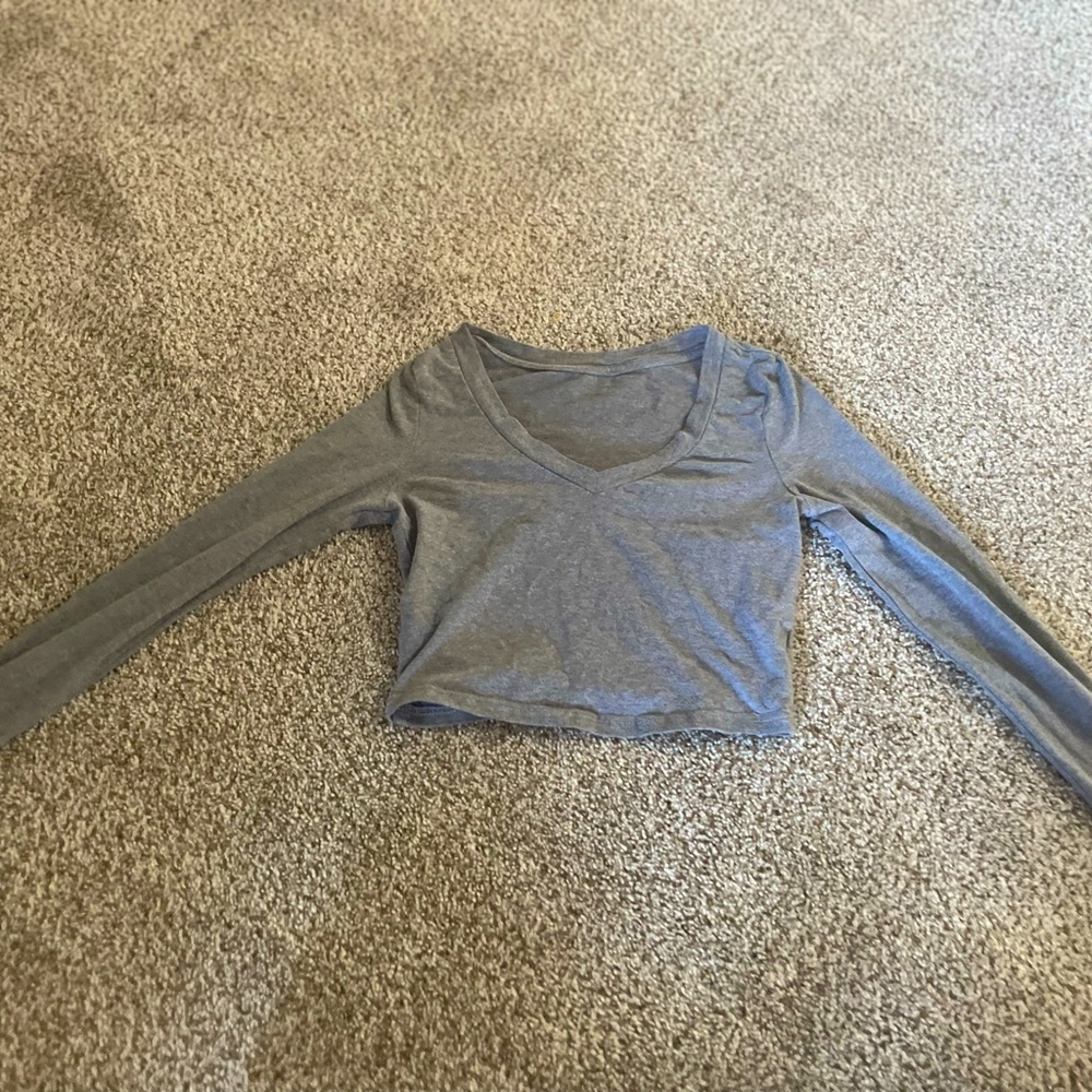 SHEIN EZwear V Neck Rib-knit Crop Top